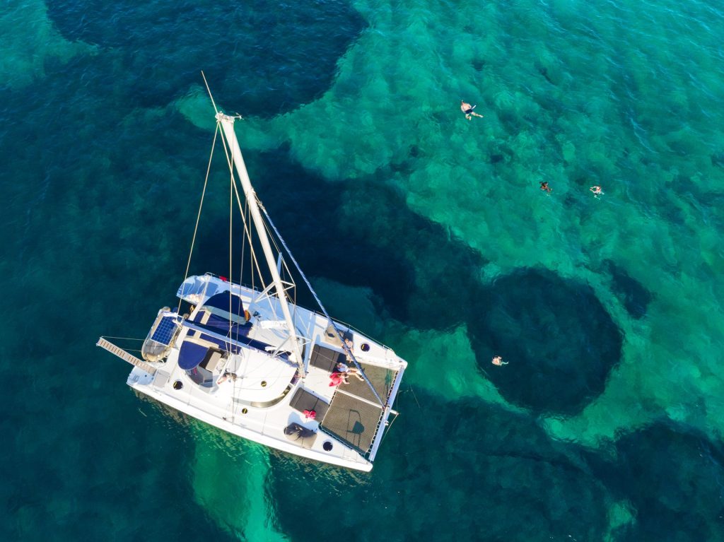 https-:pametravel.gr:tours:athens-swimming-cruise3